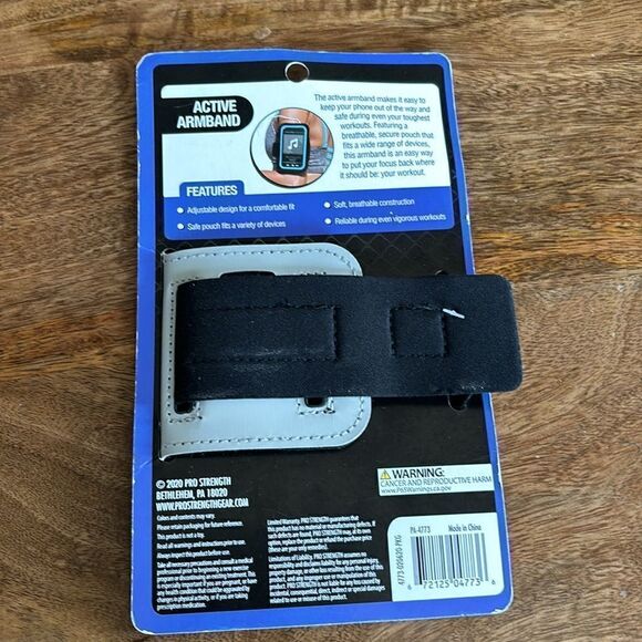 Pro Strength Active Armbands for cellphones NWT - Picture 2 of 4
